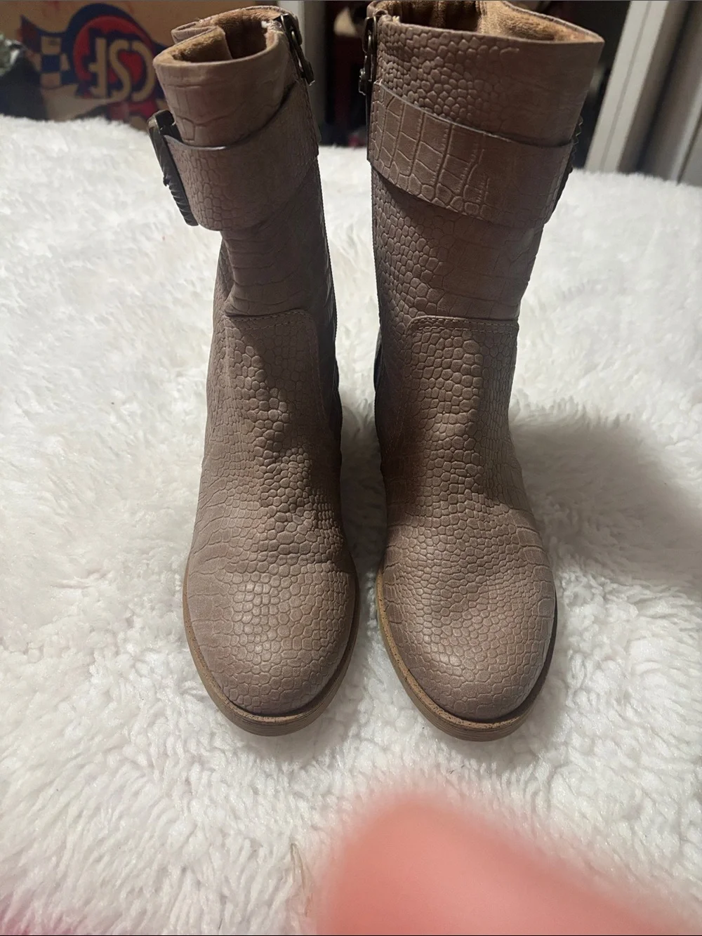 Blowfish Women’s Taupe Ankle Boots Embossed Reptile Buckle Strap Size 8